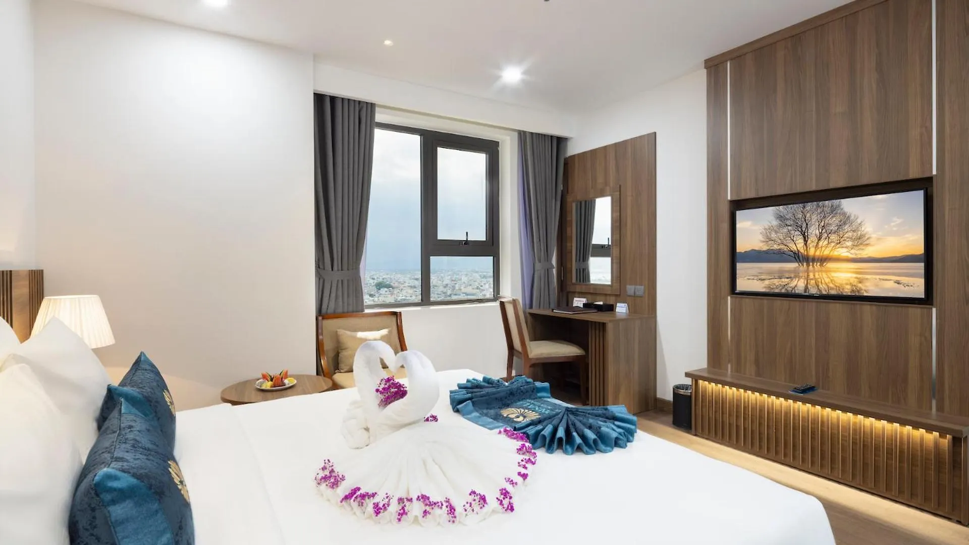 Gonsala Hotel Nha Trang 5*,