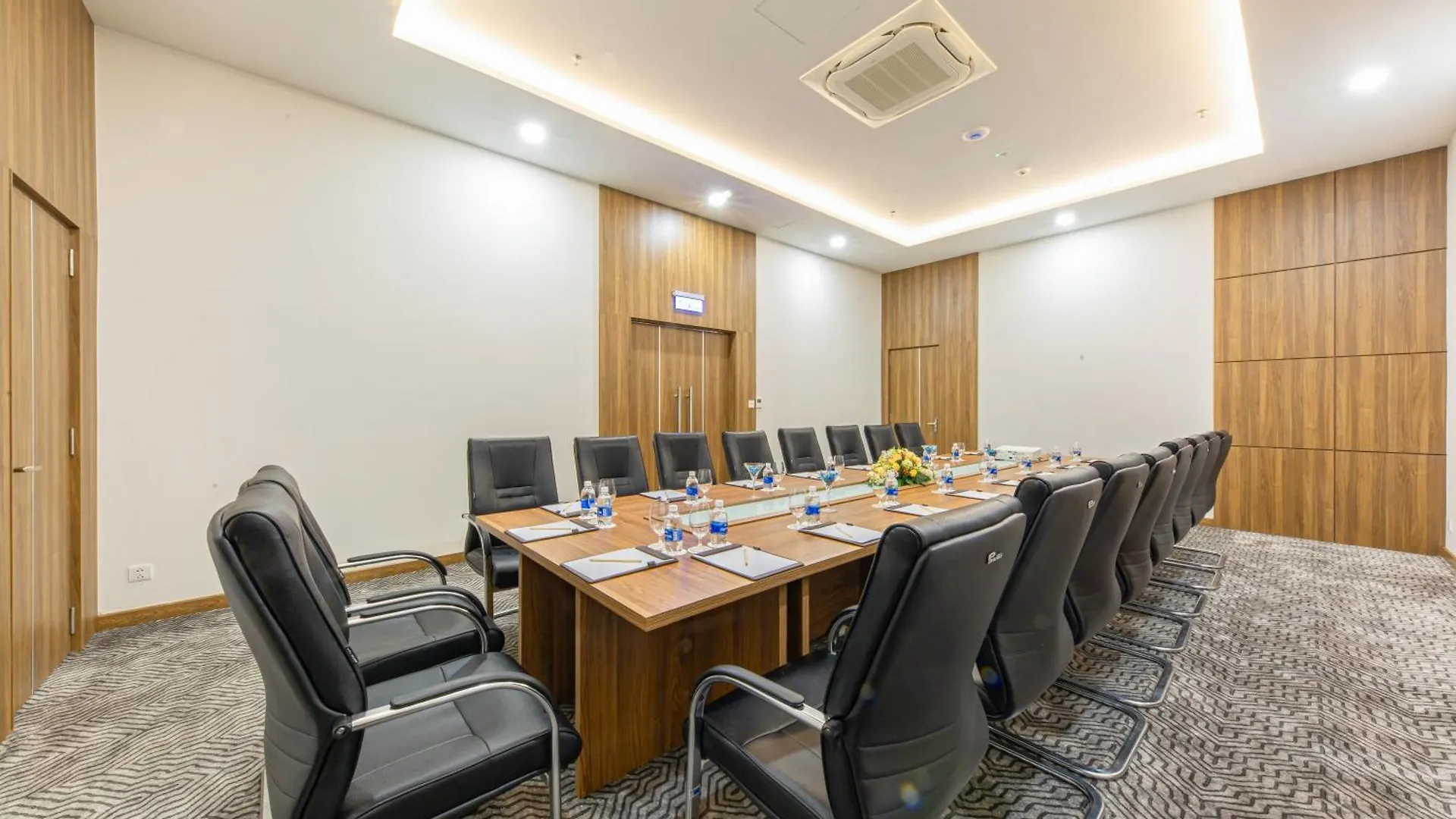 Gonsala Hotel Nha Trang
